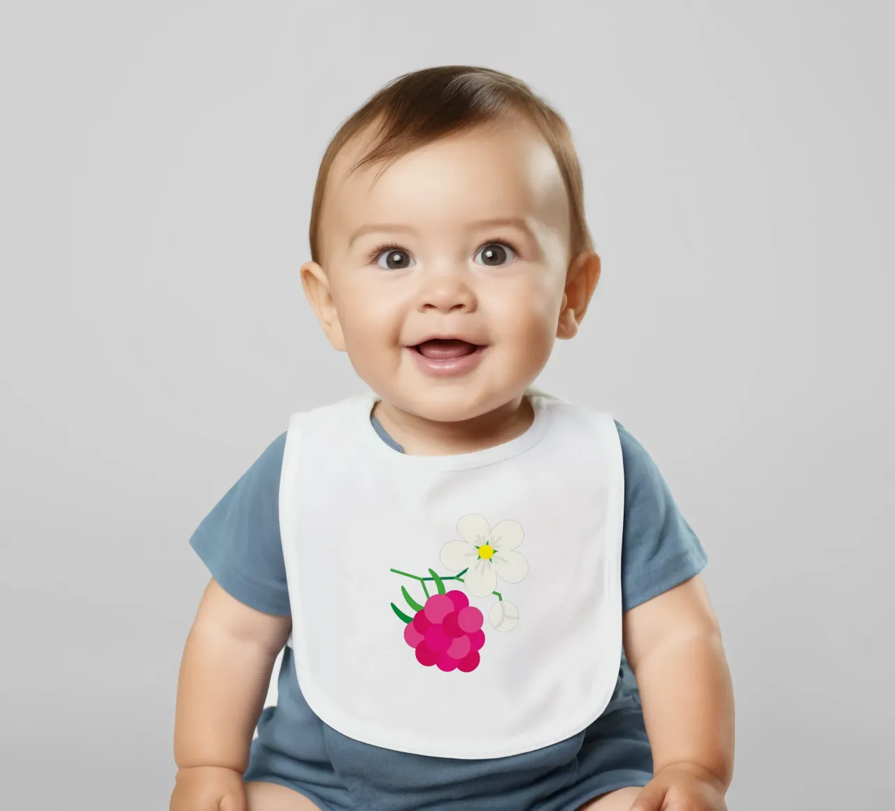 Raspberry bavoir de Lidia Blomgren