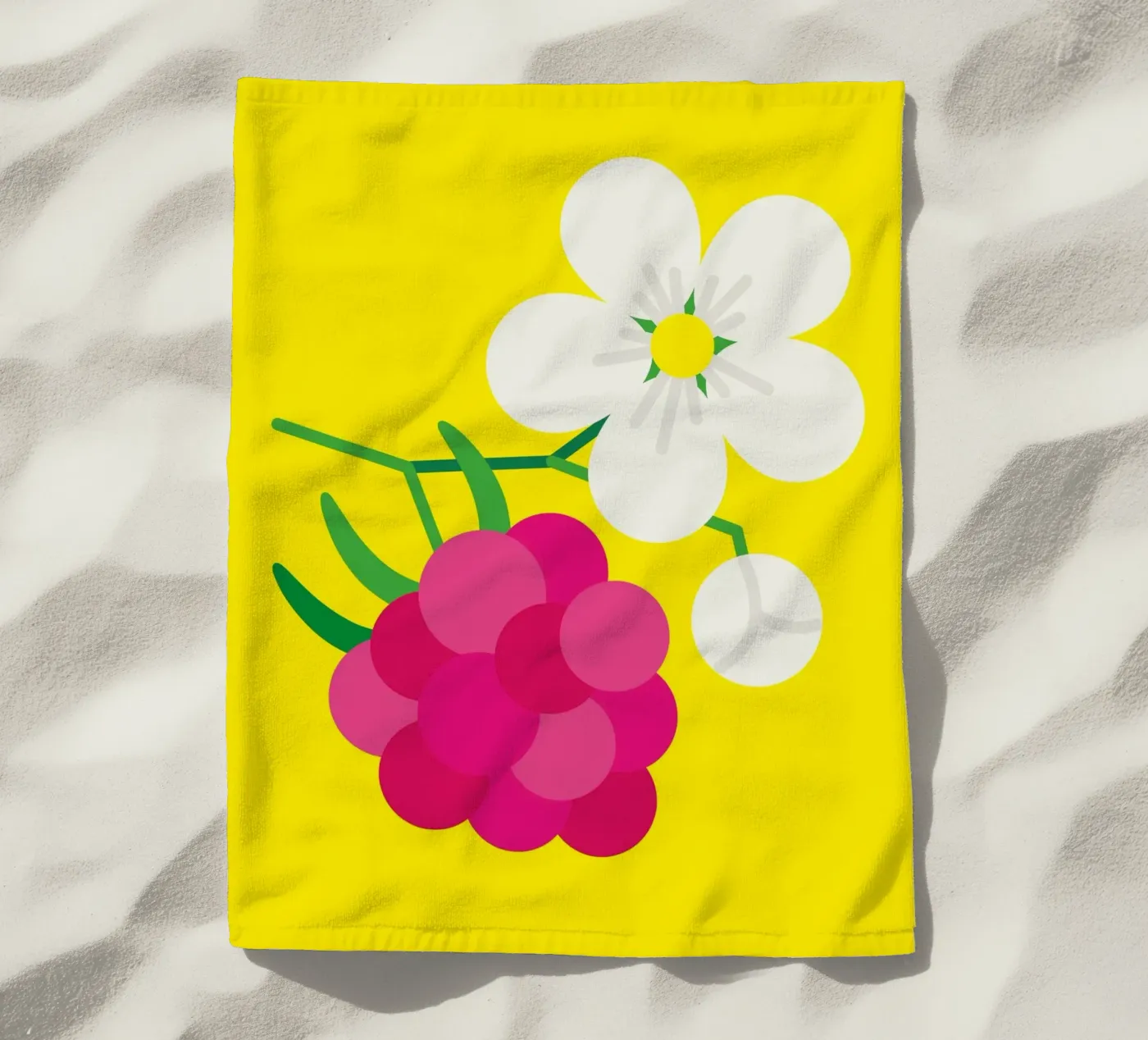Raspberry Strandtuch von Lidia Blomgren
