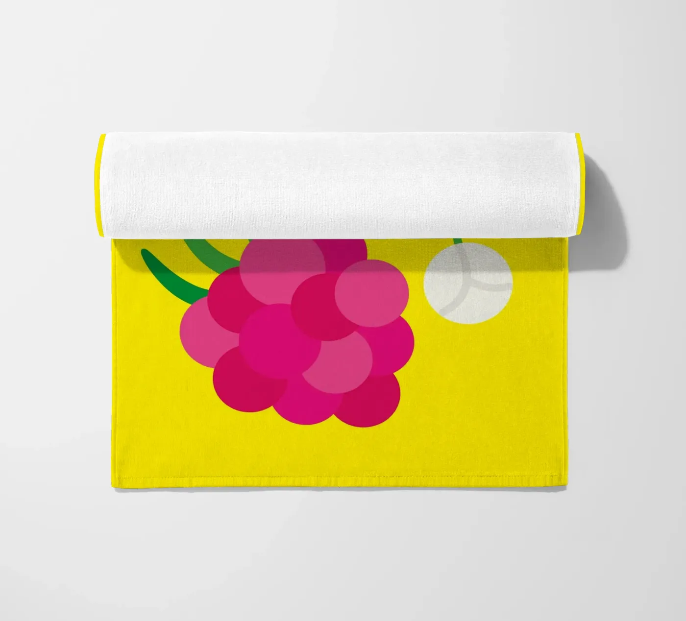 Raspberry Strandtuch von Lidia Blomgren