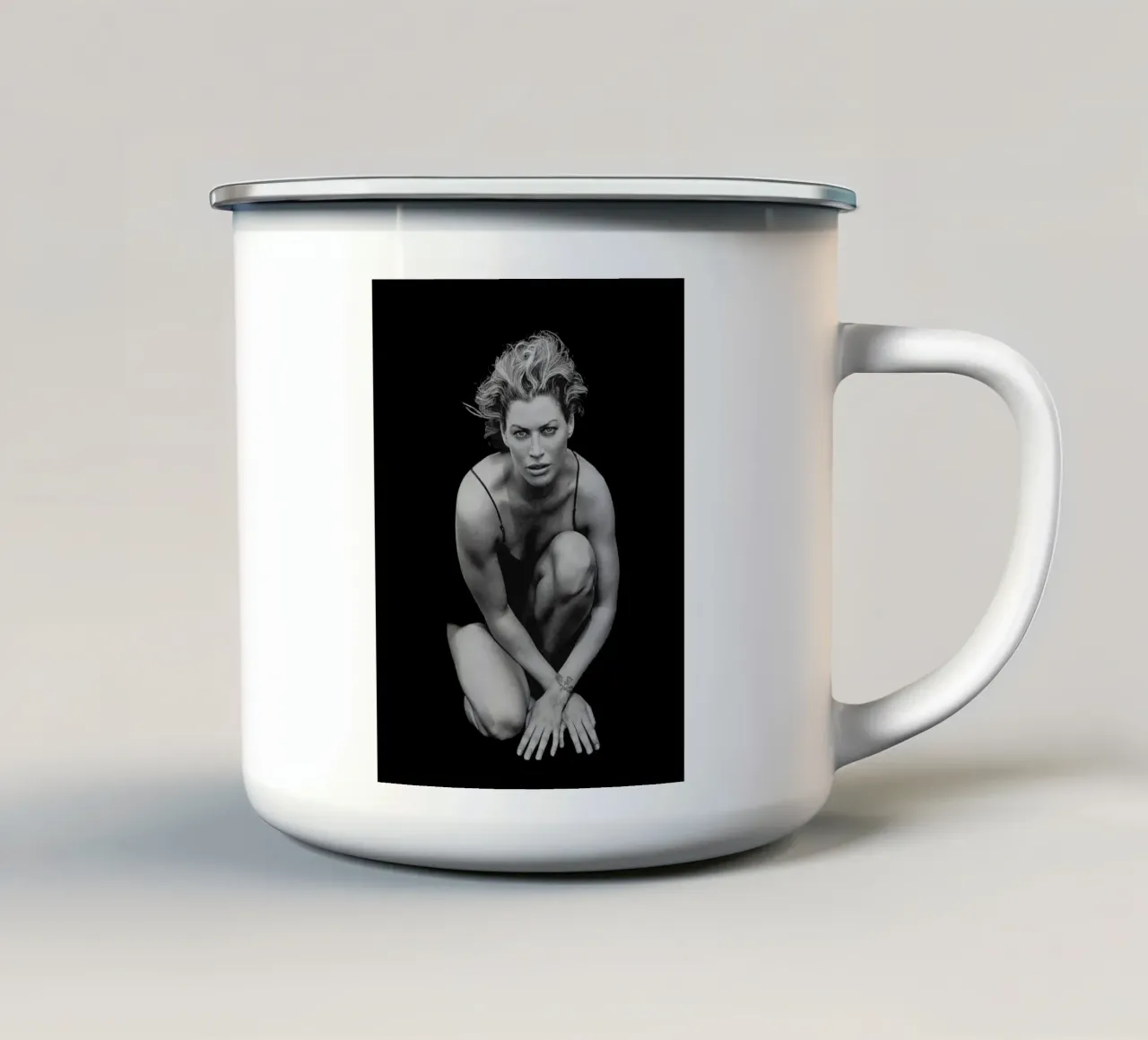 Model Carre Otis B&W tazza in smalto da Carinaprint