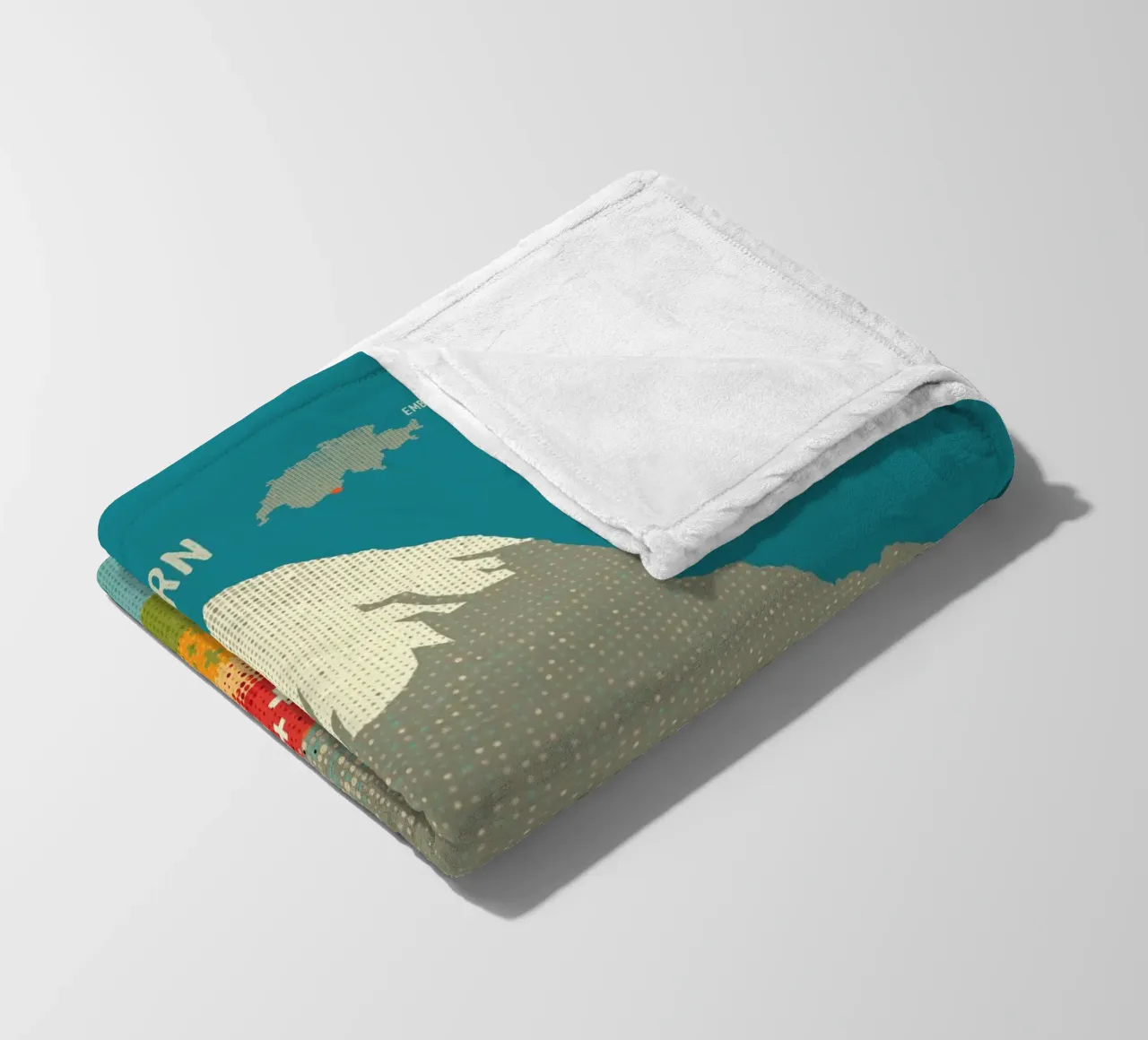 Il Cervino coperta in pile da The Printed Sparrow