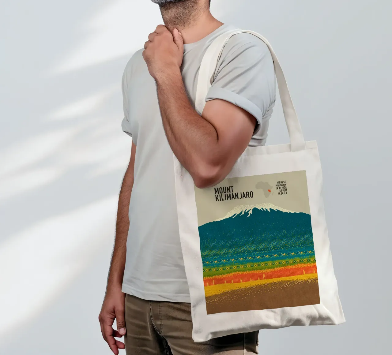 Monte Kilimangiaro borsa in juta da The Printed Sparrow