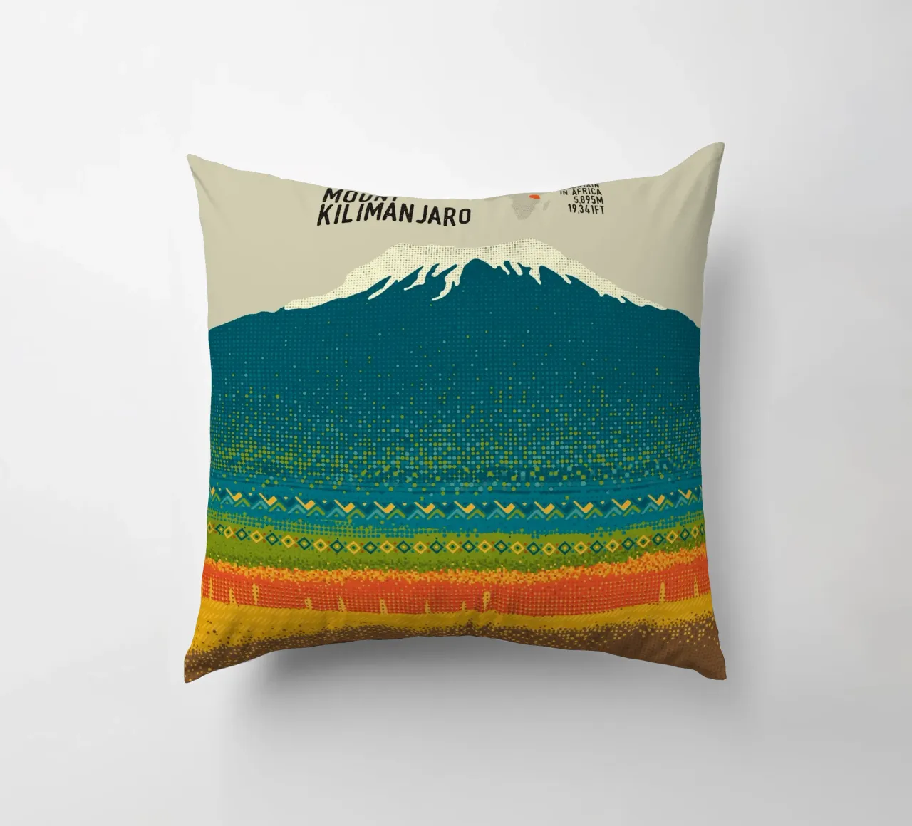Monte Kilimangiaro cuscino da The Printed Sparrow