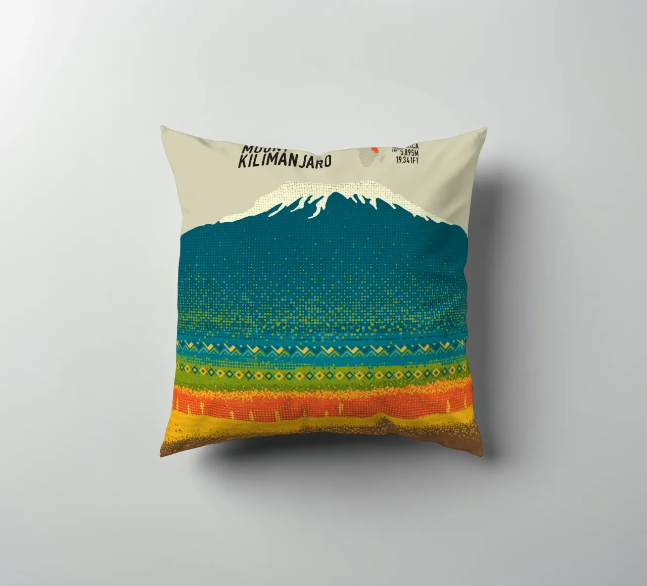 Monte Kilimangiaro cuscino da The Printed Sparrow
