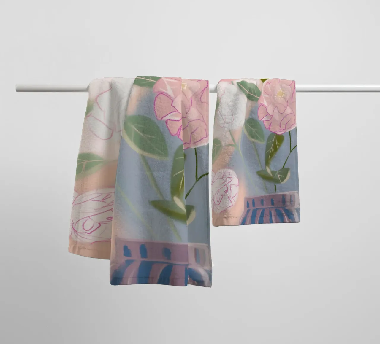 Delicata visione dei fiori rosa asciugamano da bagno da Carinaprint