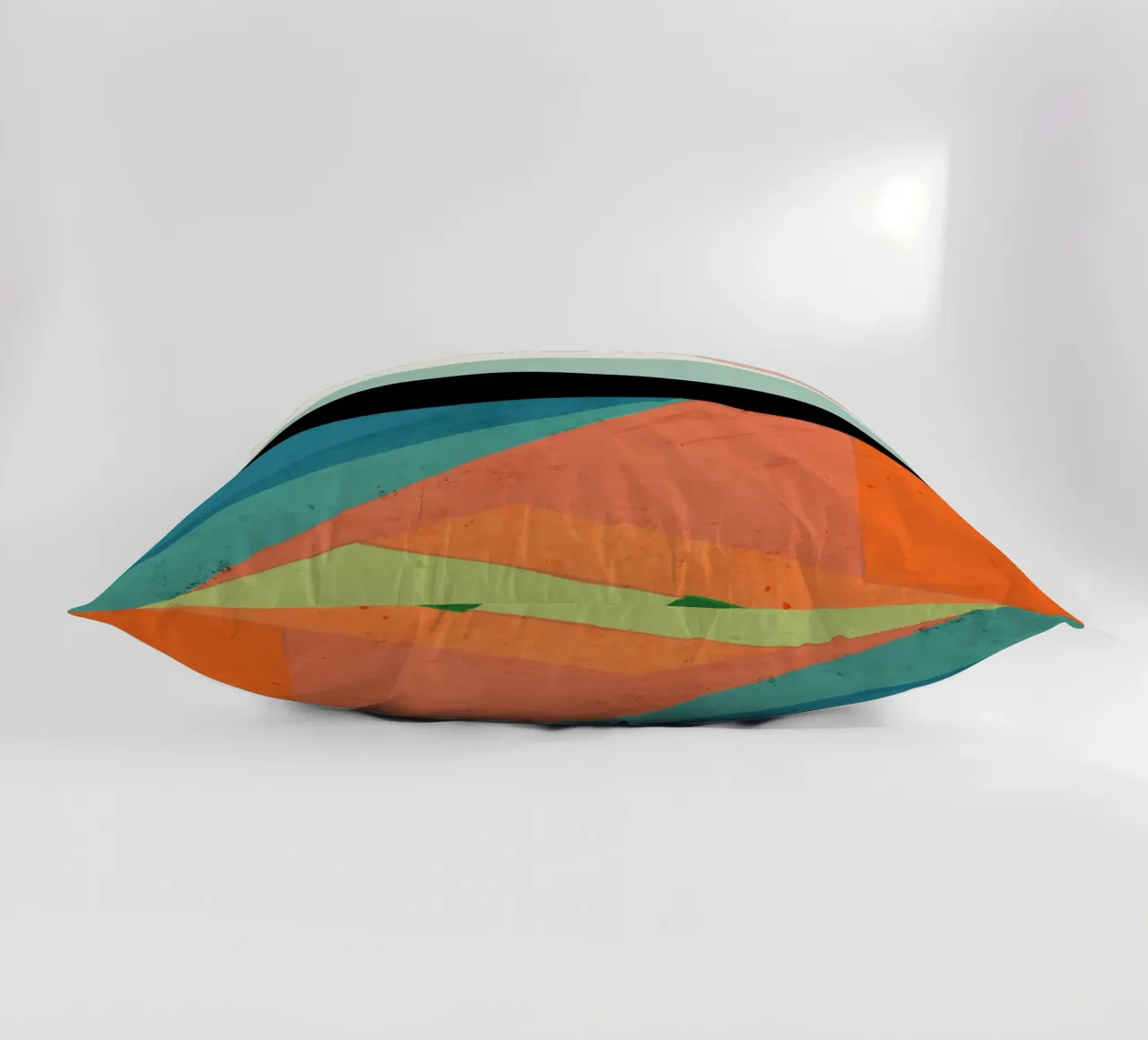 Paesaggio colorato 4 cuscino da ThingDesign