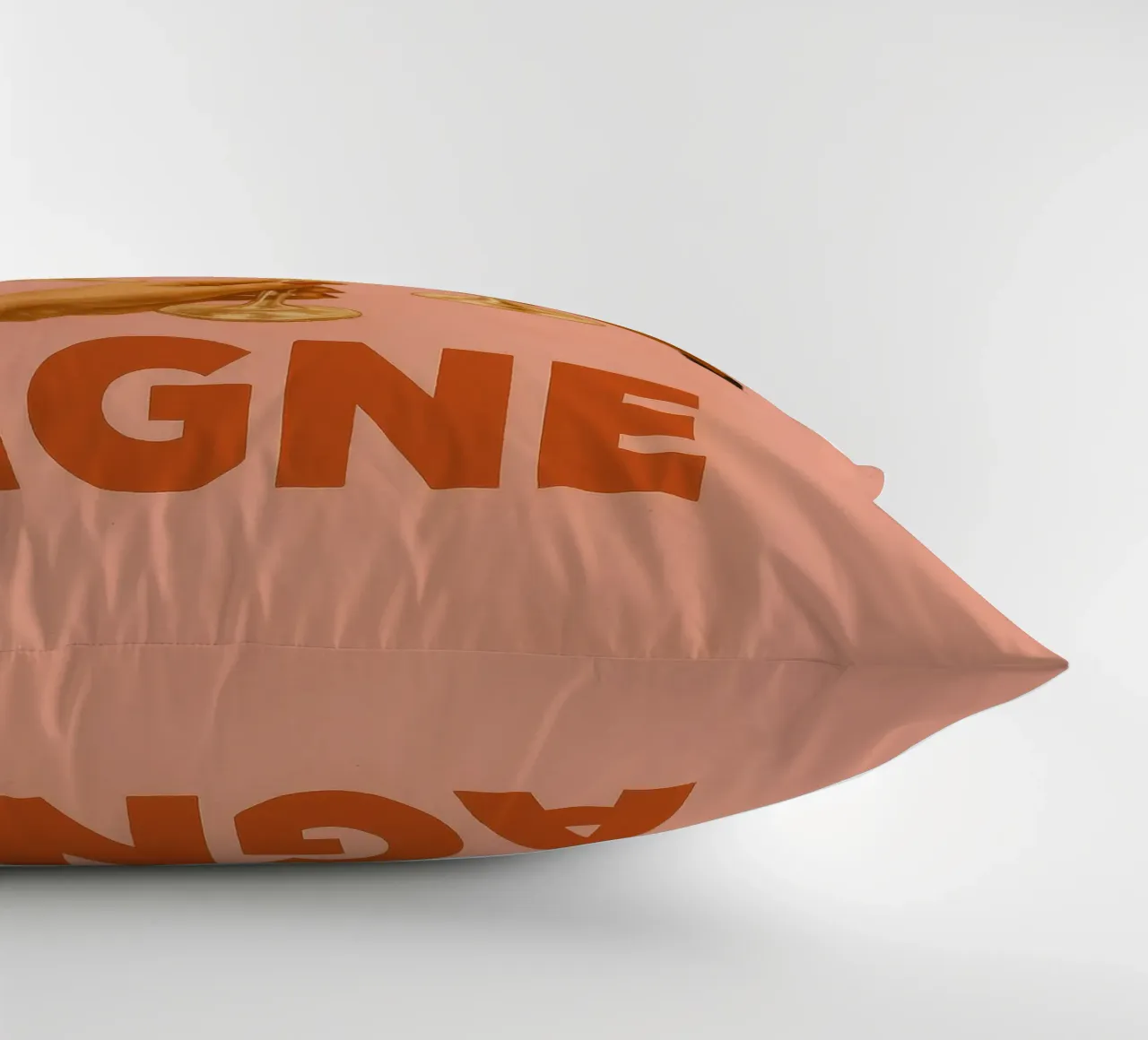 Golden Bubbles & Good Vibes cuscino da QuooodZ by MooodzArt