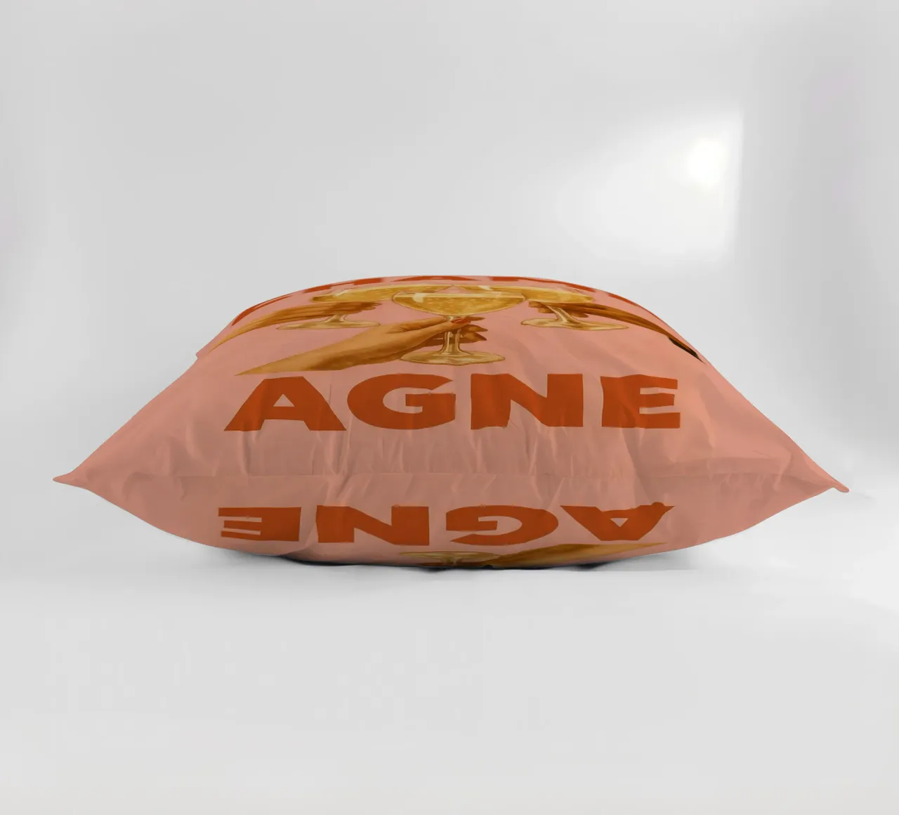 Golden Bubbles & Good Vibes cuscino da QuooodZ by MooodzArt