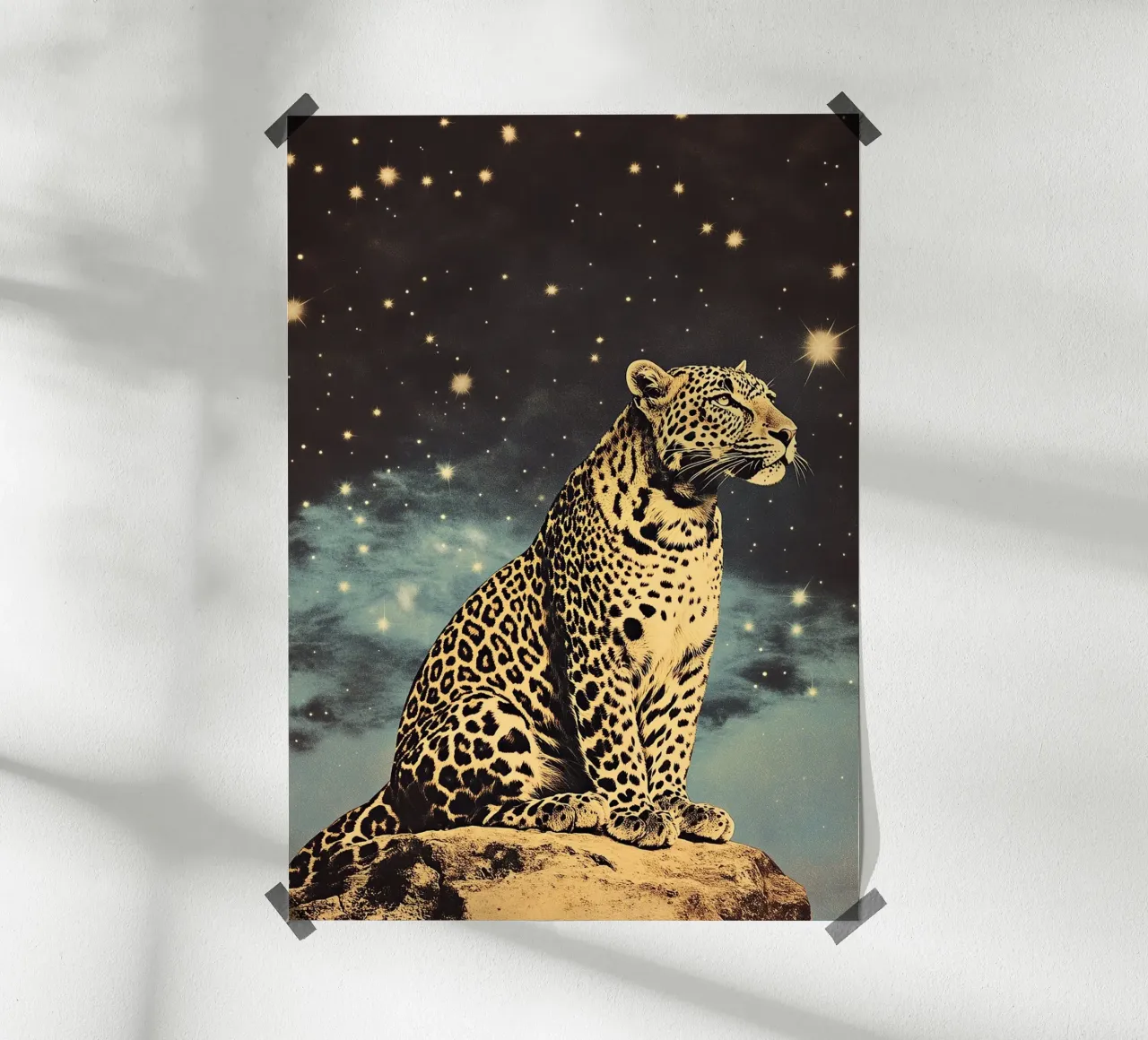 Leopardo - Un lampo nella notte poster con telaio in legno da Nikis Art Studio