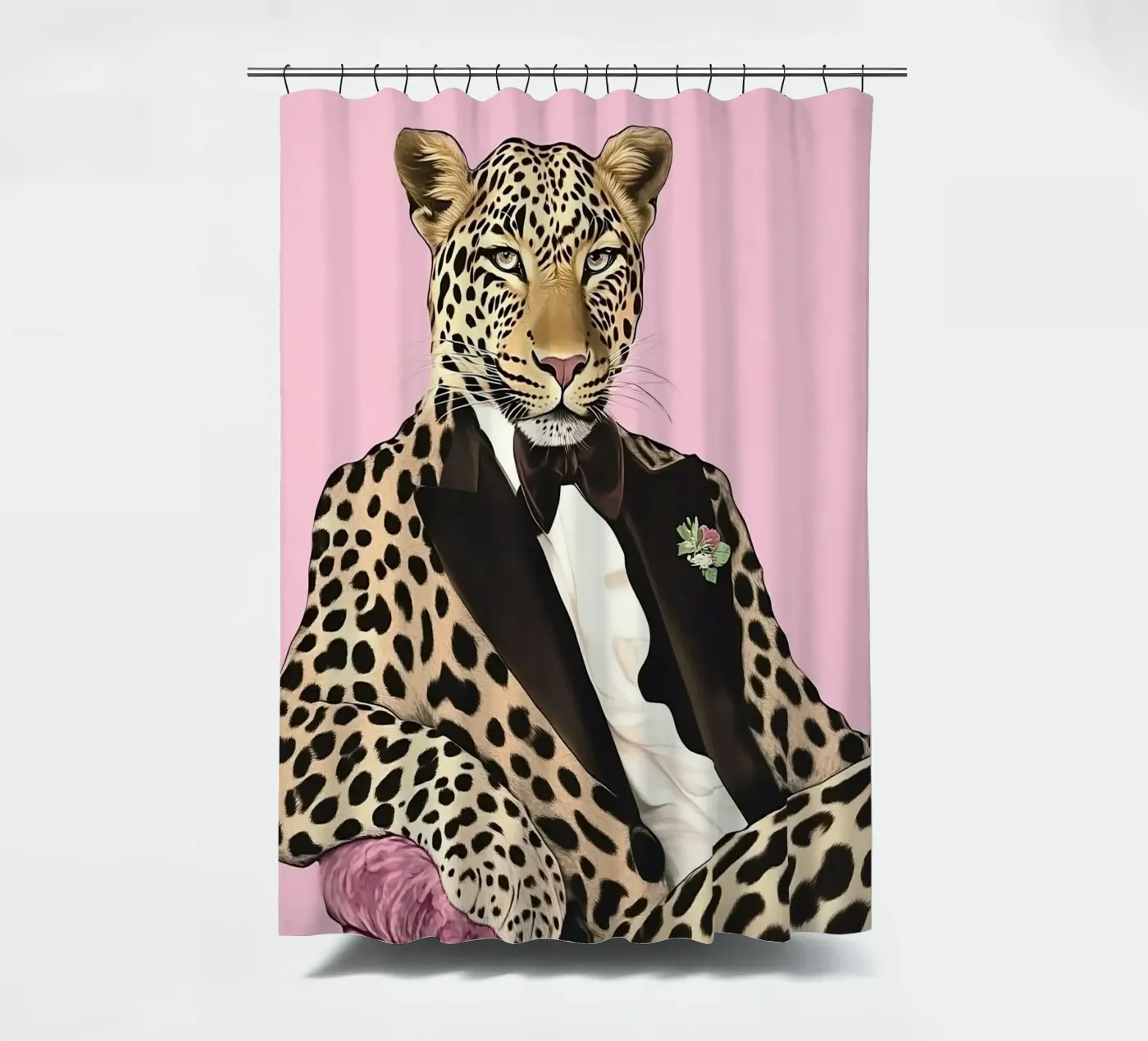 Leopard Duschvorhang von Nikis Art Studio