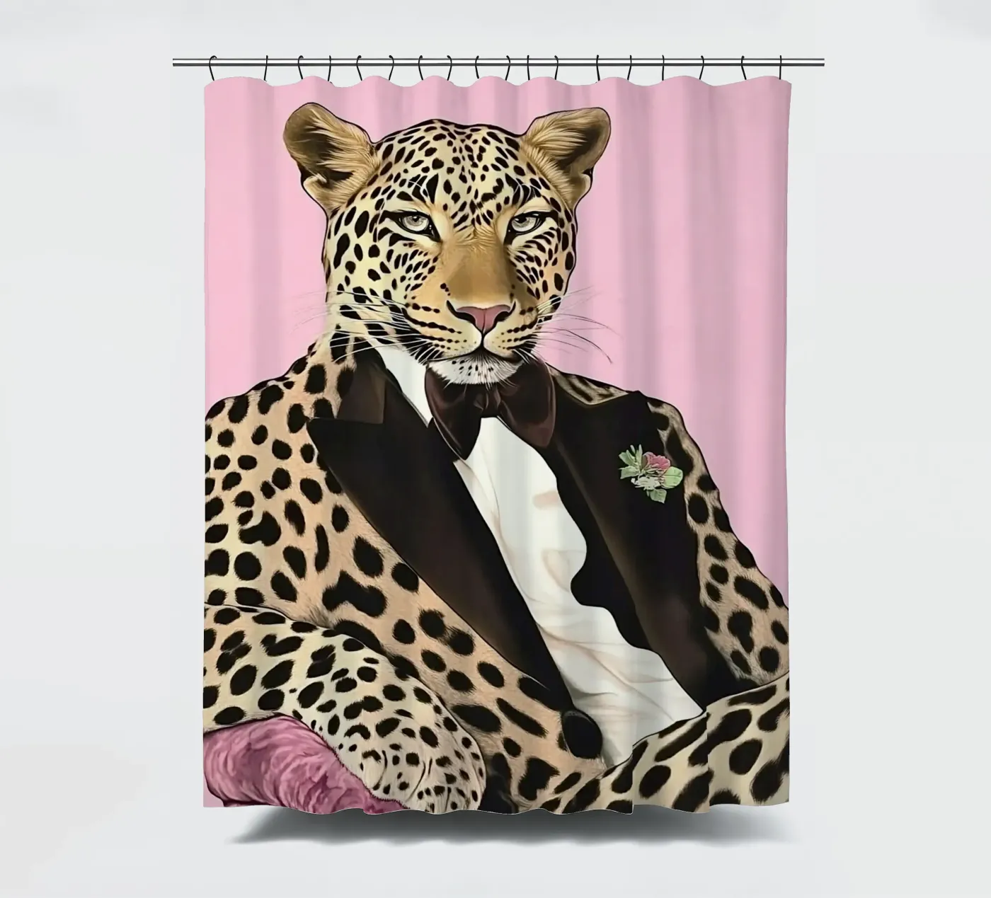 Leopard Duschvorhang von Nikis Art Studio