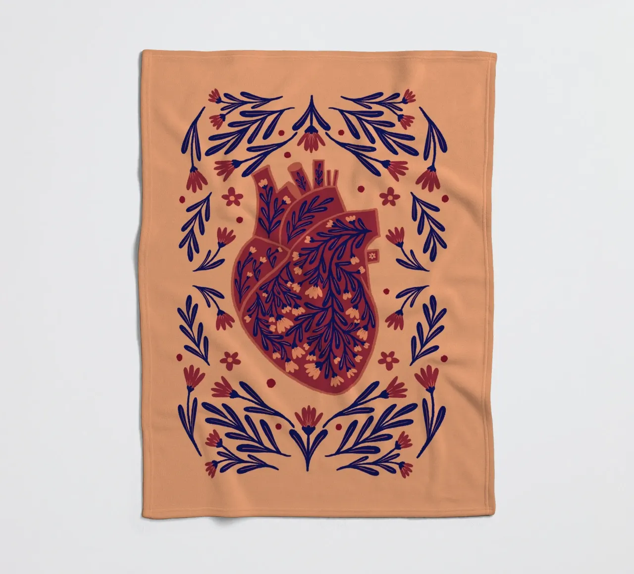 Cuore anatomico floreale - marrone e indaco coperta in pile da Wackapacka