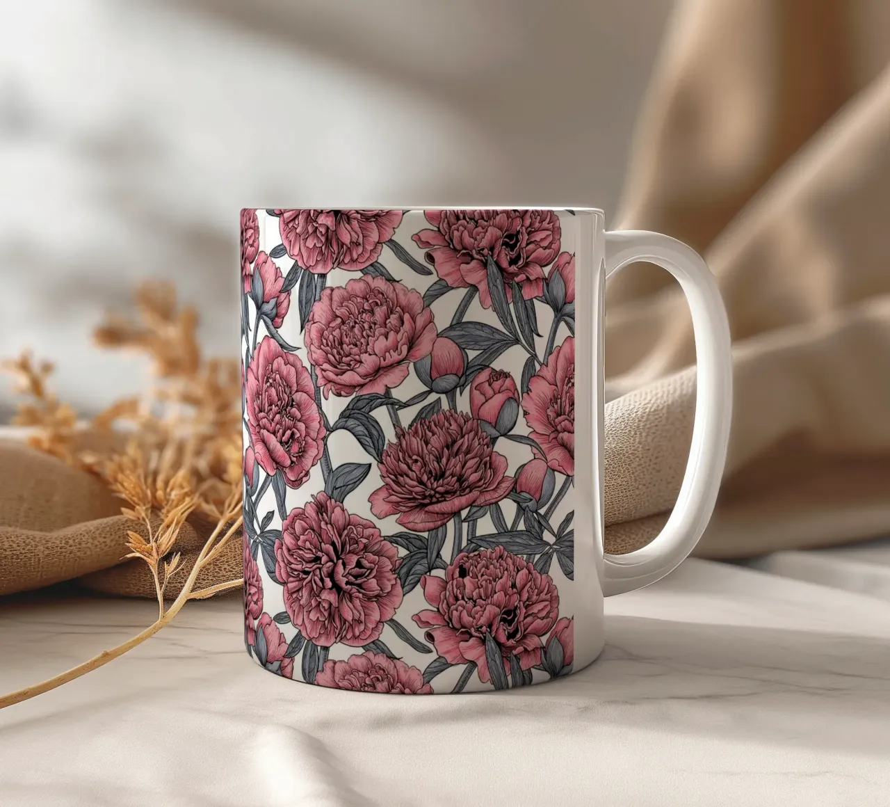 Giardino di peonie rosa tazza in ceramica da Painted Nature