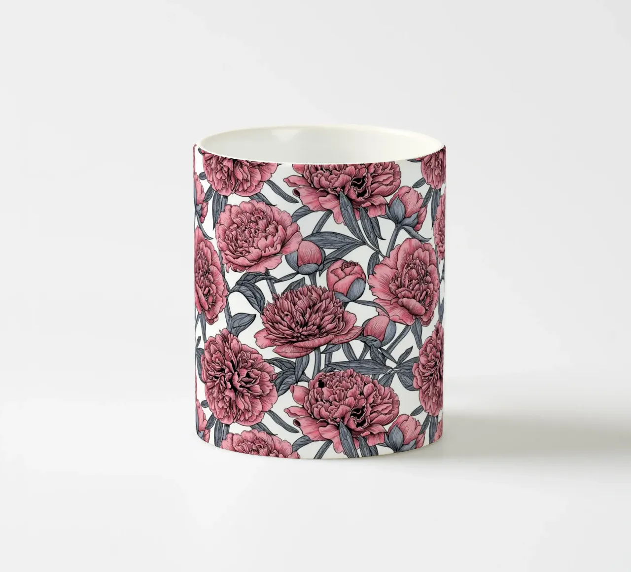 Giardino di peonie rosa tazza in ceramica da Painted Nature