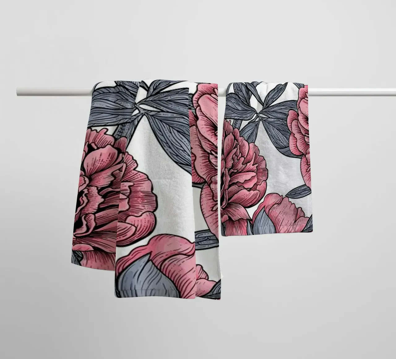 Giardino di peonie rosa asciugamano da bagno da Painted Nature