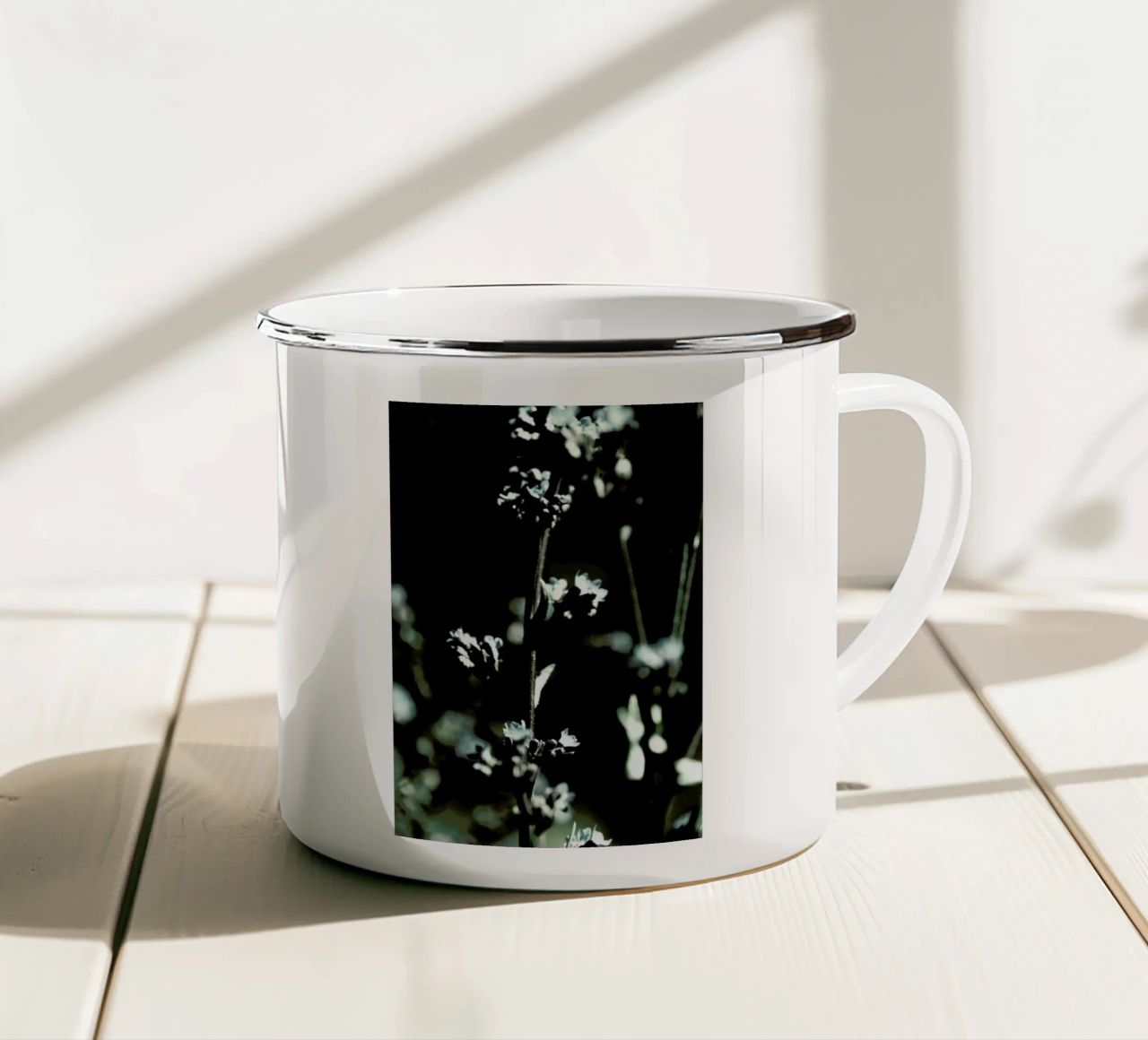 Wild Flower 01 tazza in smalto da Froilein Juno