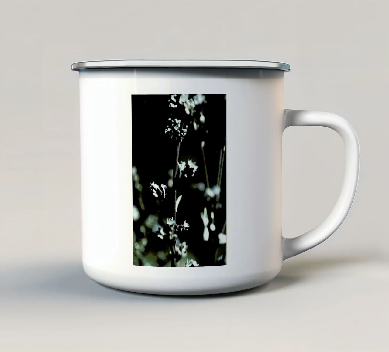 Wild Flower 01 tazza in smalto da Froilein Juno