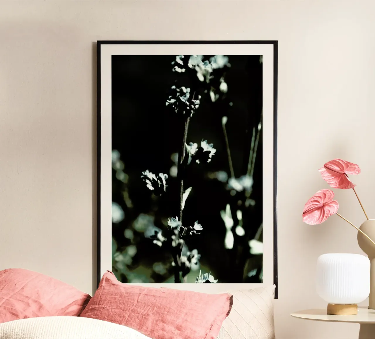 Wild Flower 01 poster con telaio in plastica da Froilein Juno