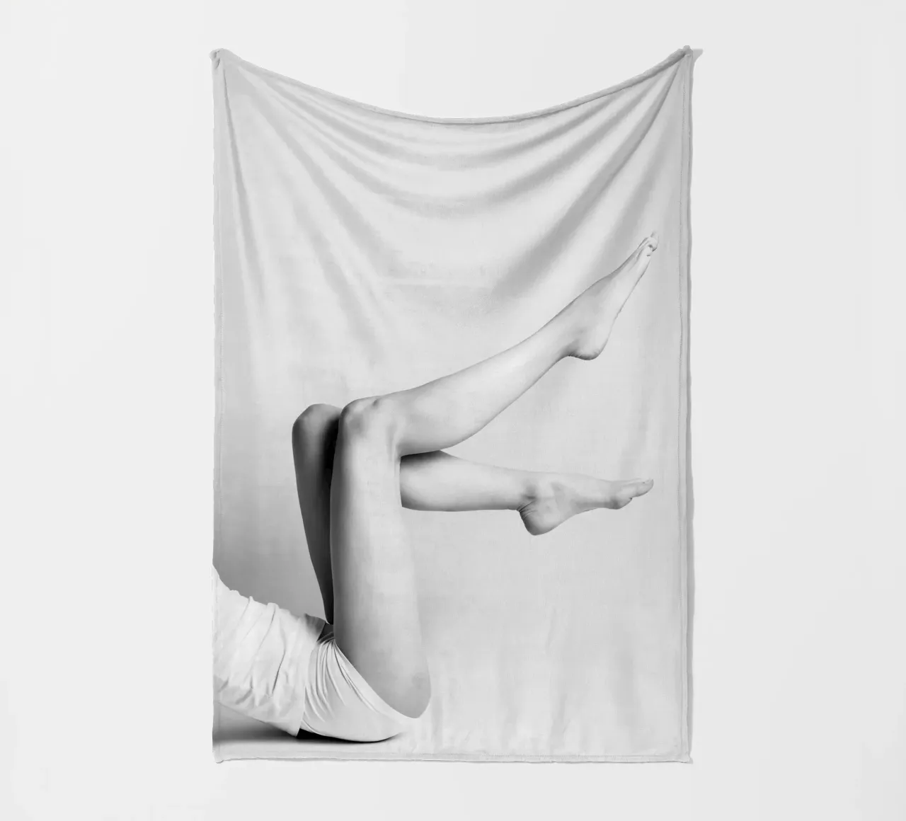 Focus on legs fleece blanket by Carinaprint