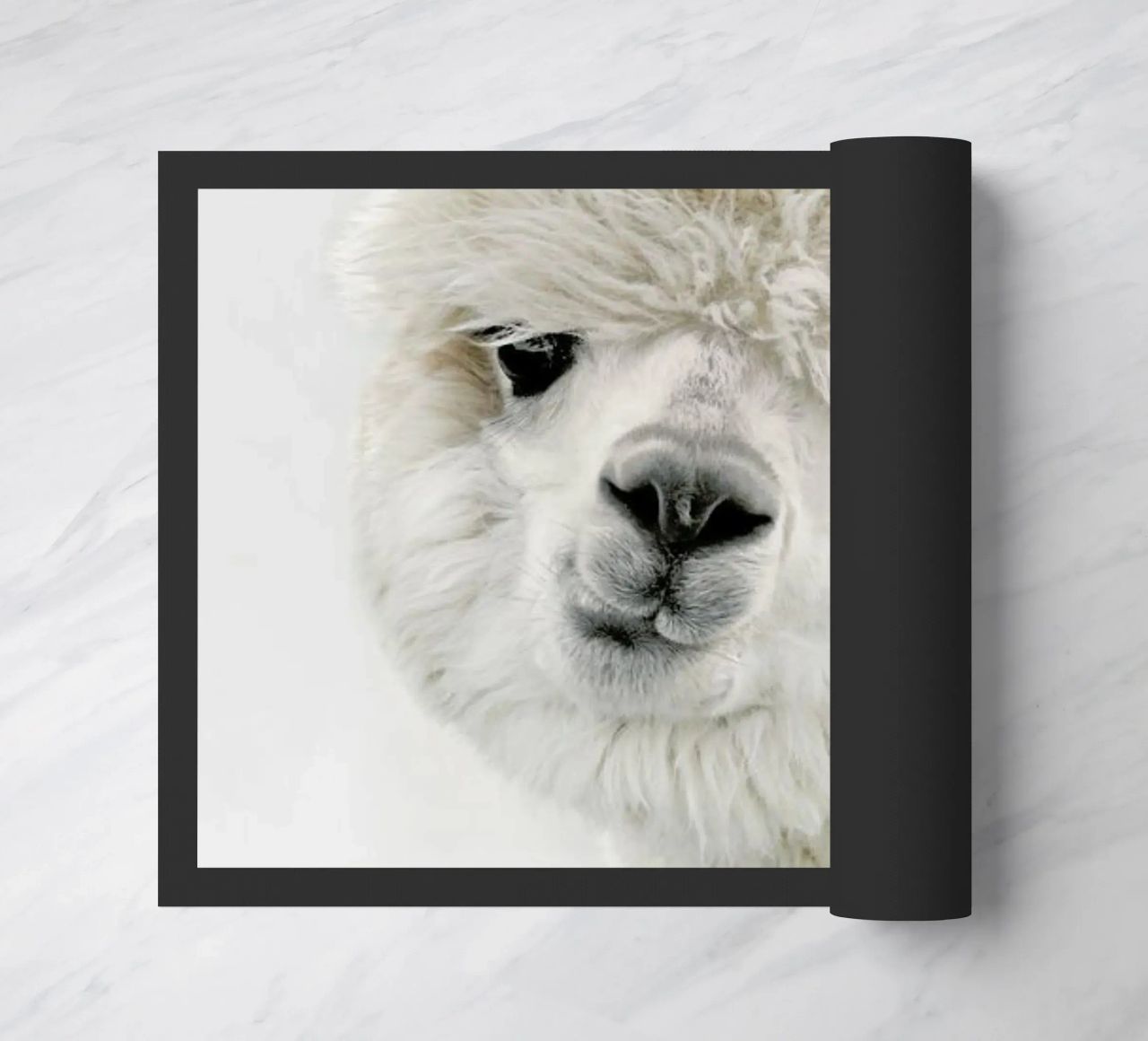 Peeky Alpaca zerbino da Monika Strigel