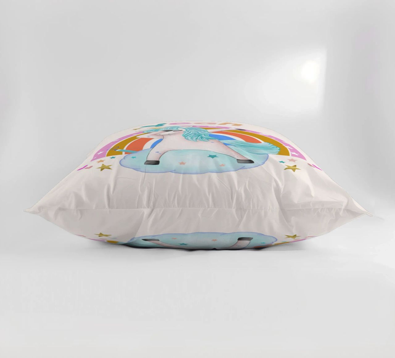 Simpatico unicorno. Con arcobaleno. cuscino da CalliLetters