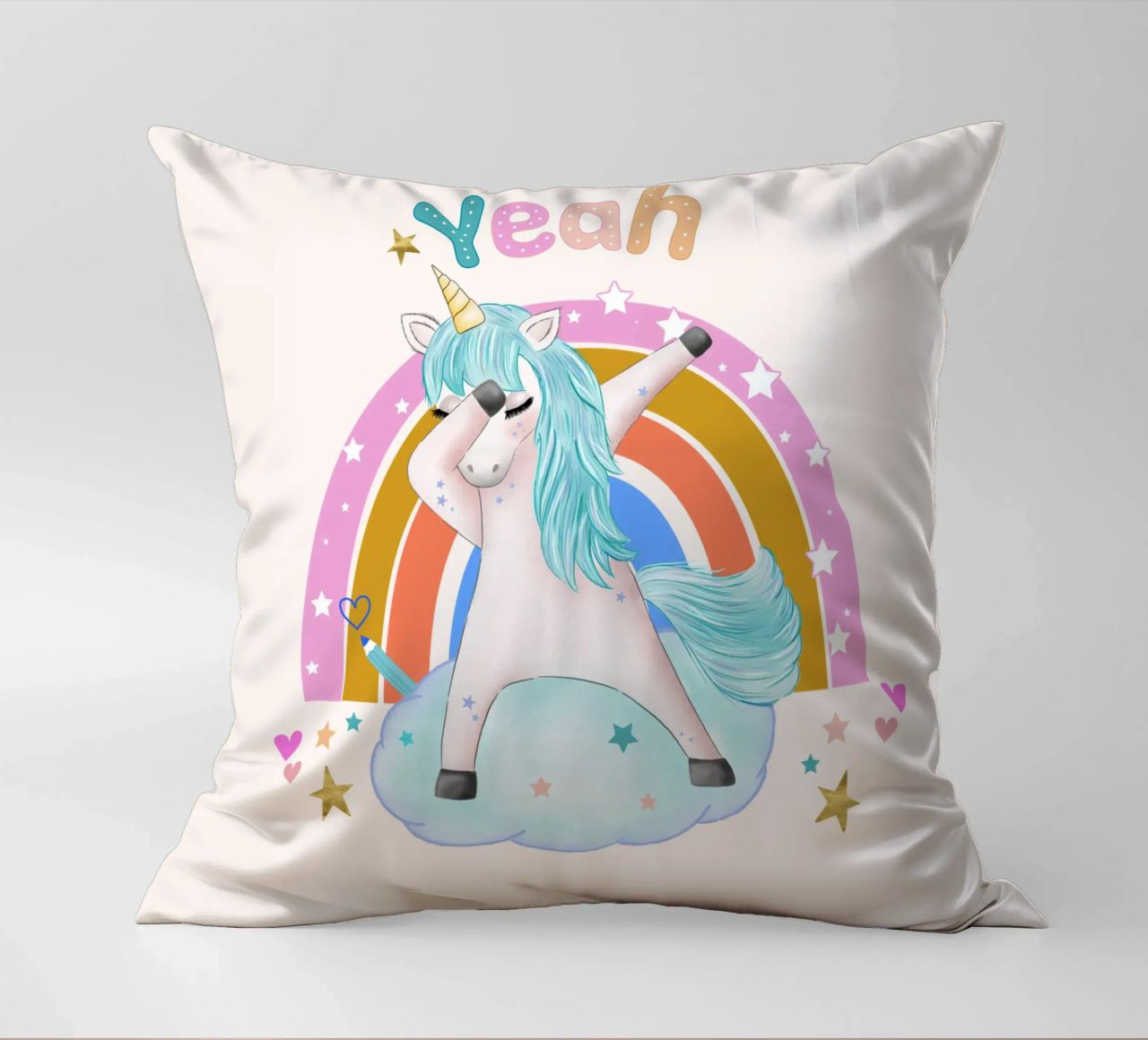 Simpatico unicorno. Con arcobaleno. cuscino da CalliLetters