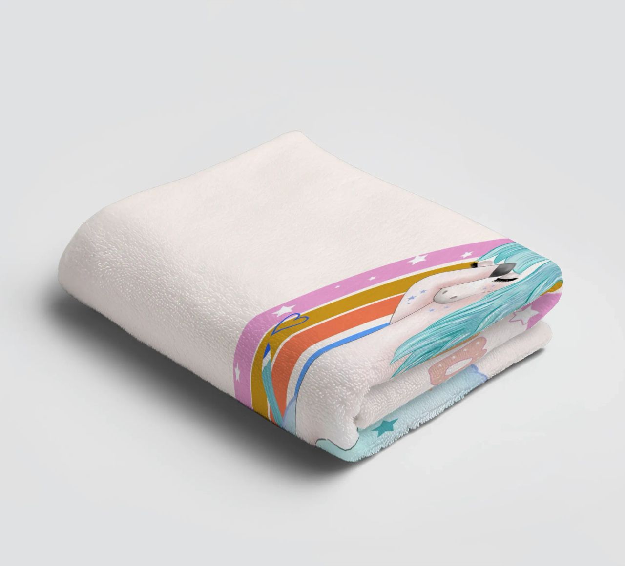 Simpatico unicorno. Con arcobaleno. asciugamano da bagno da CalliLetters