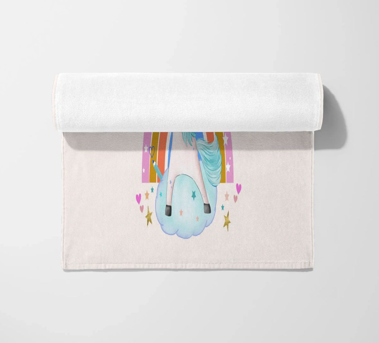 Simpatico unicorno. Con arcobaleno. telo mare da CalliLetters