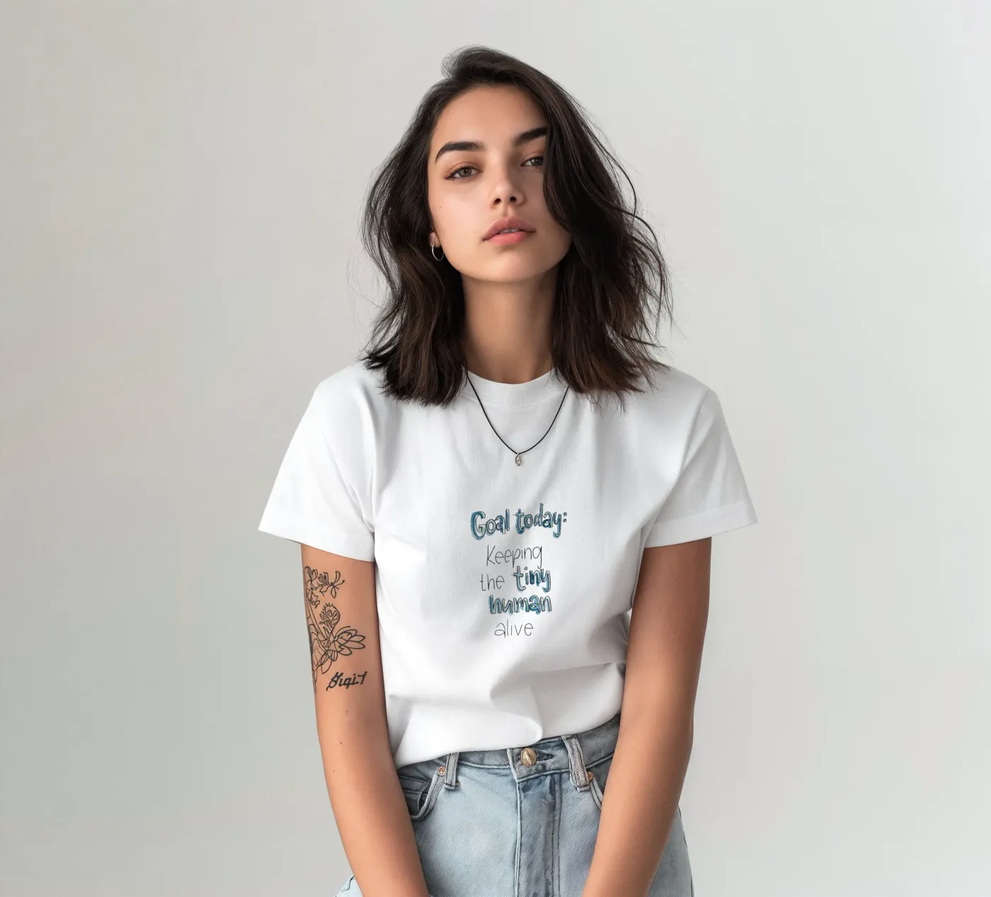 Tiny Human t-shirt da Brushmeetspaper