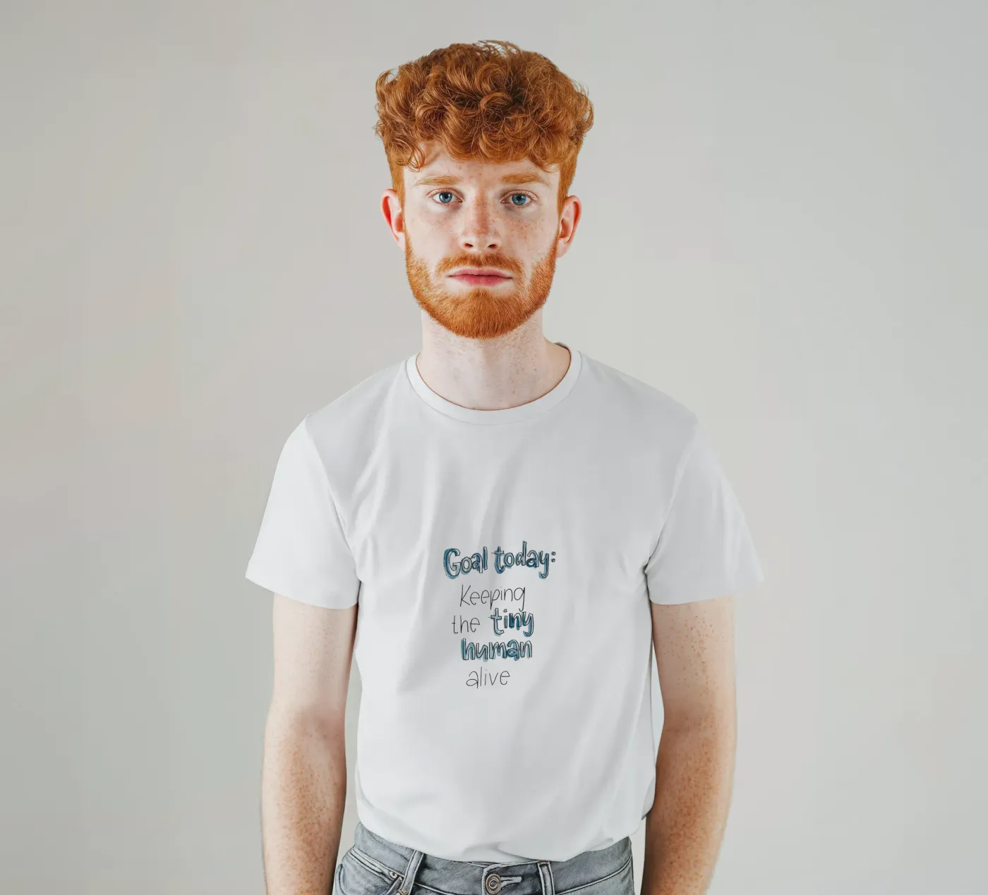 Tiny Human t-shirt da Brushmeetspaper