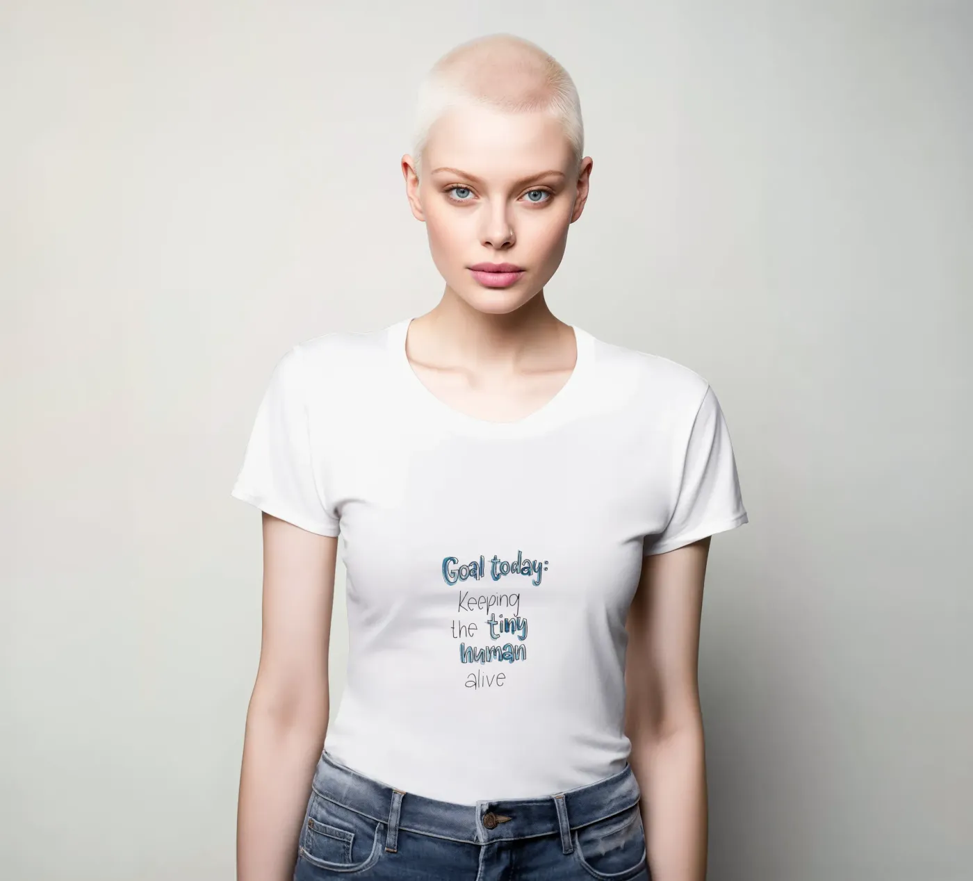 Tiny Human t-shirt da donna da Brushmeetspaper