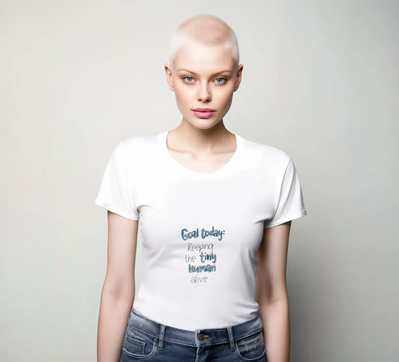 Tiny Human t-shirt da donna da Brushmeetspaper