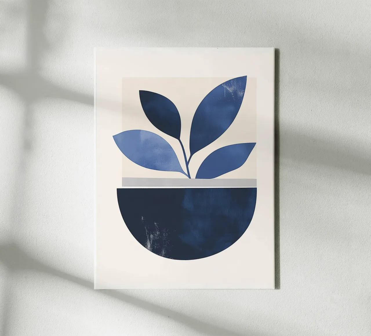 Minimalistisches Stillleben: Vase und blaue Blätter 🌀🎨. Leinwand mit Schattenfugenrahmen von studiofox