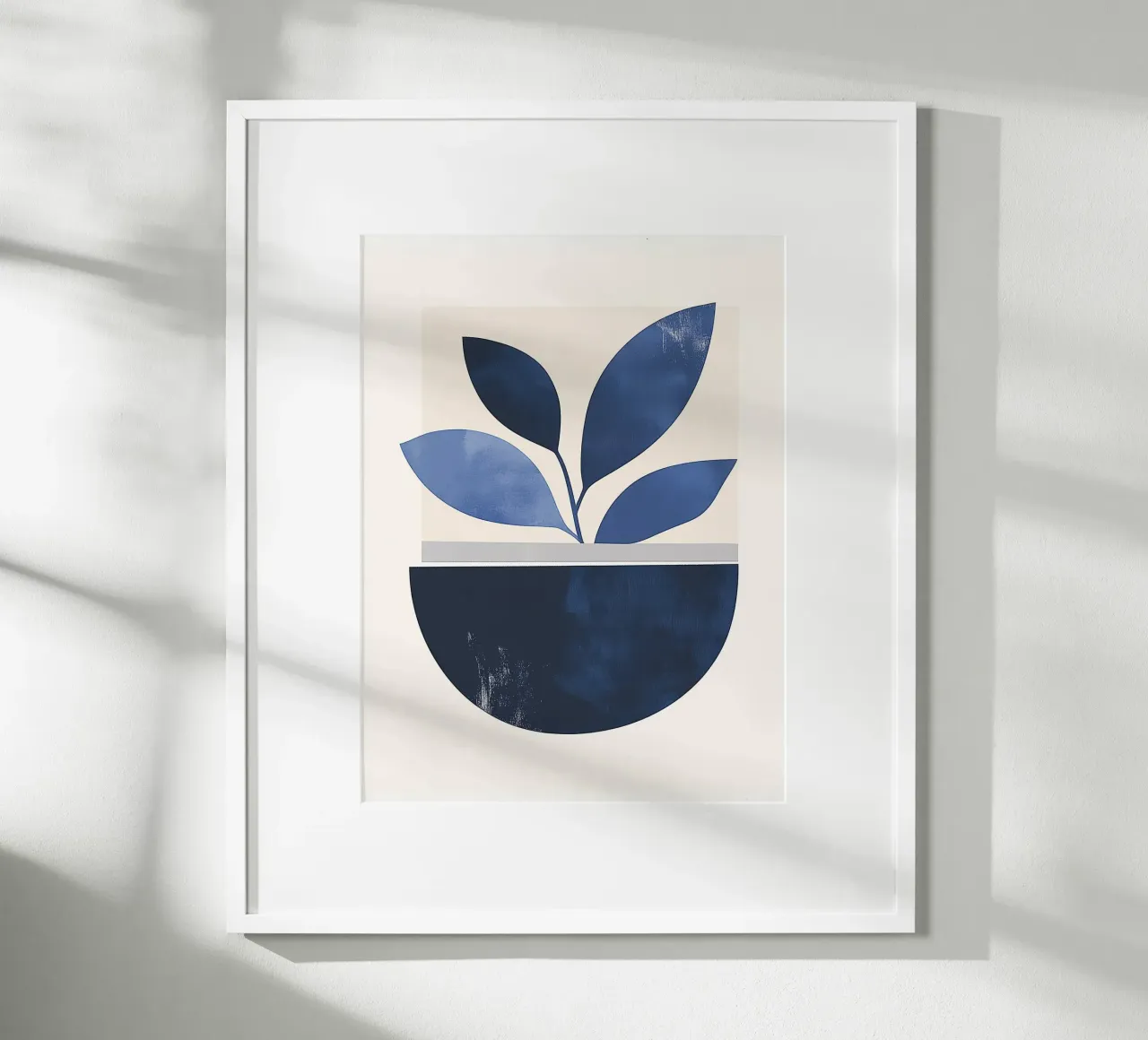 Natura morta minimalista : Vaso e foglie blu 🌀🎨🎨 poster con telaio in plastica da studiofox