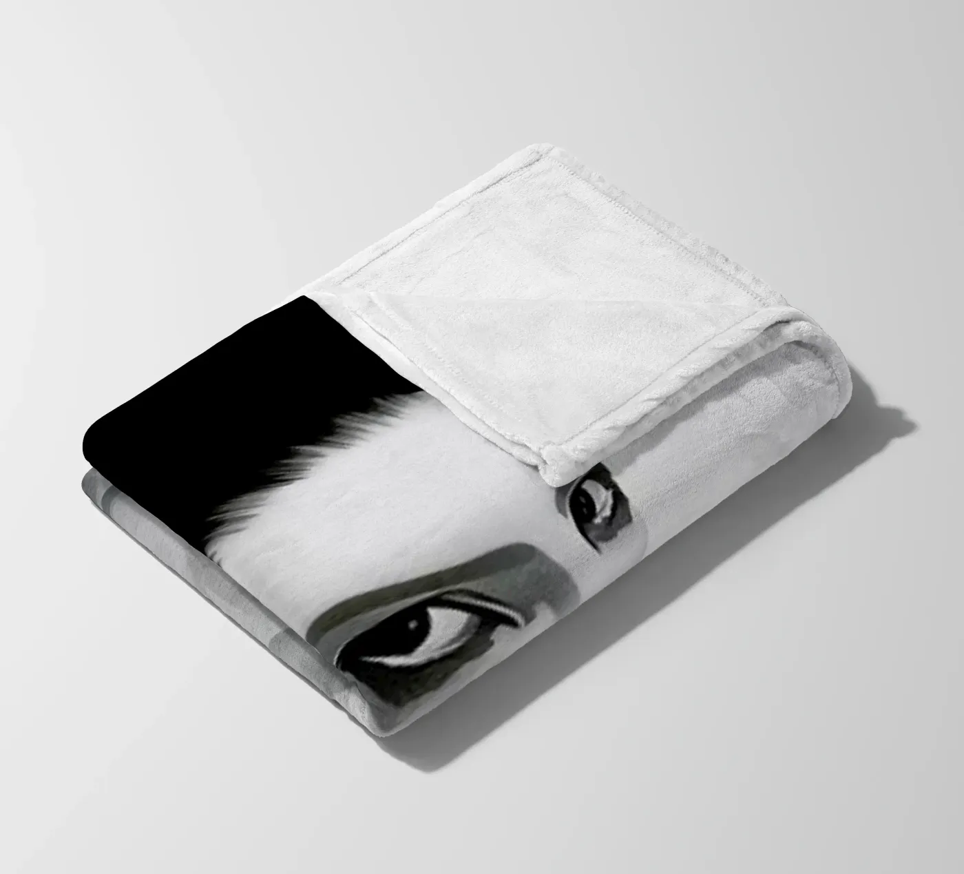 June coperta in pile da Ruben Ireland