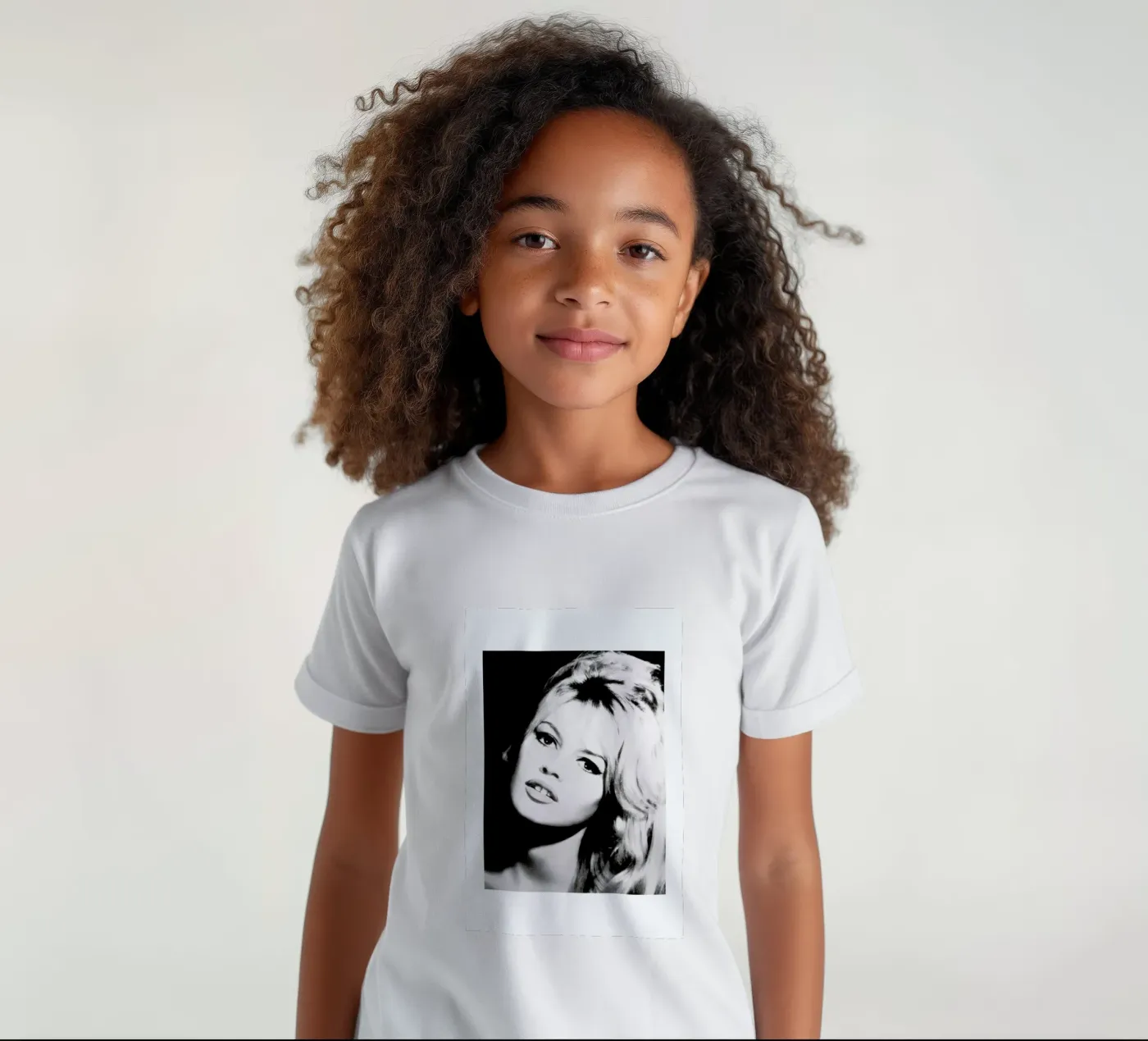 Brigitte Bardot t-shirt bambini da Gallery Print and Art Limited