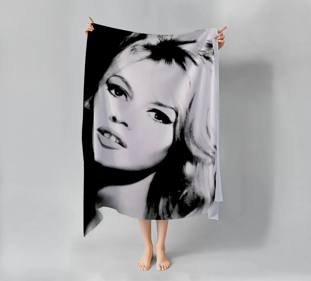 Brigitte Bardot telo mare da Gallery Print and Art Limited