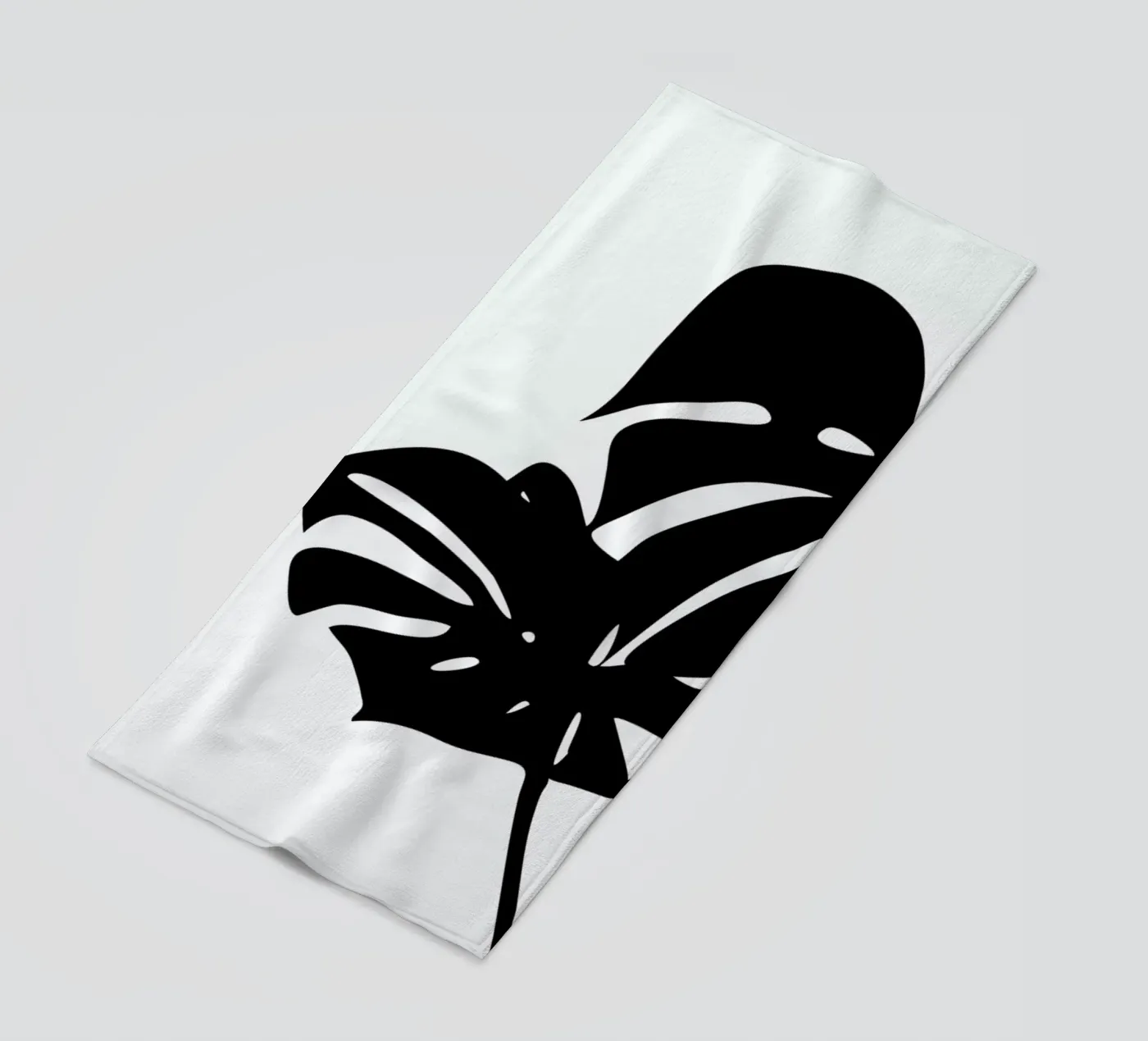 Monstera Leaf 2 strandhanddoek van Oh Darling