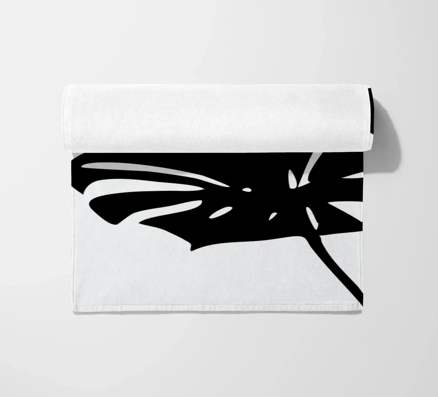 Monstera Leaf 2 strandhanddoek van Oh Darling