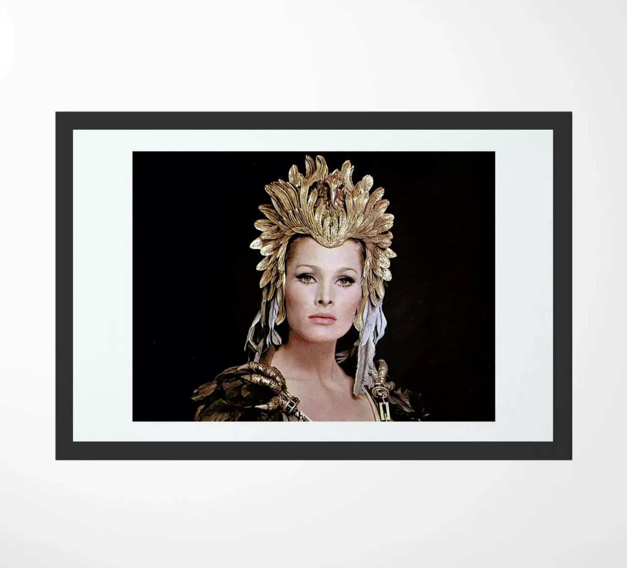 Ursula Andress Aysesha zerbino da Gallery Print and Art Limited