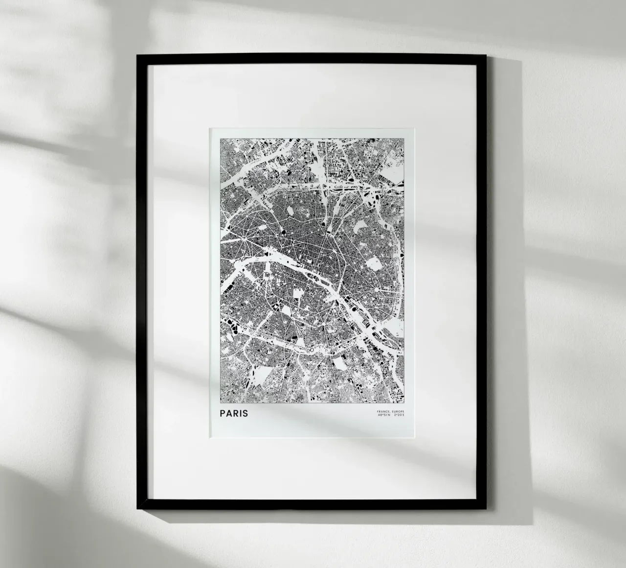 Paris poster con telaio in plastica da The Cartography Collection