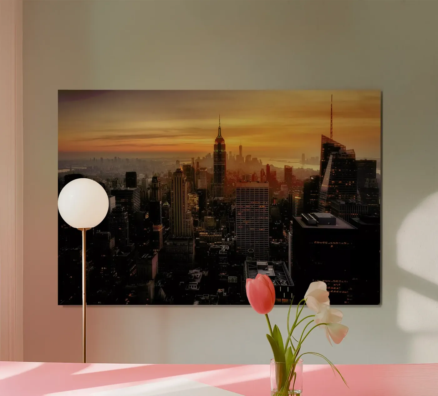Manhattan's Light Poster von Pictufy