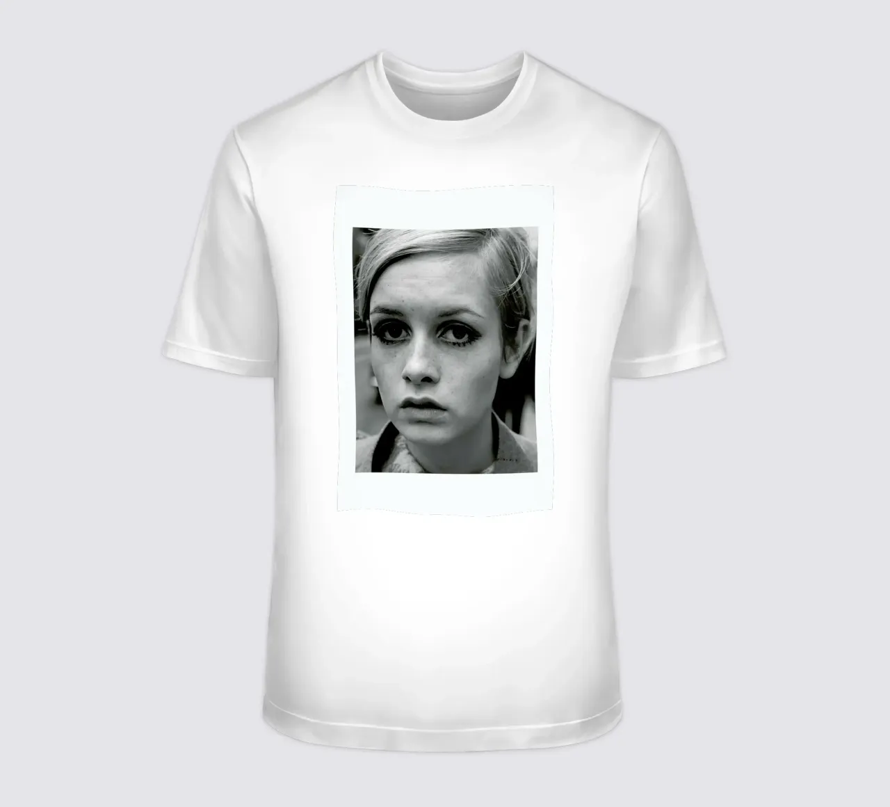 Twiggy, 1966 t-shirt da Gallery Print and Art Limited
