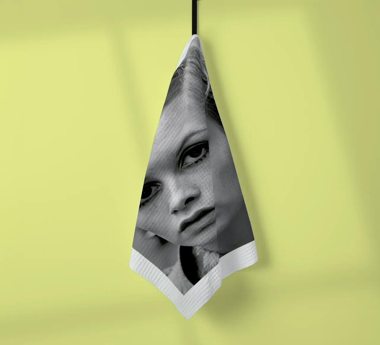 Twiggy, 1966 canovaccio da cucina da Gallery Print and Art Limited