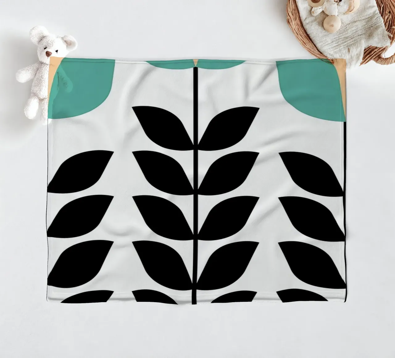 Tre fiori minimalisti color verde acqua coperta in pile da diedrich