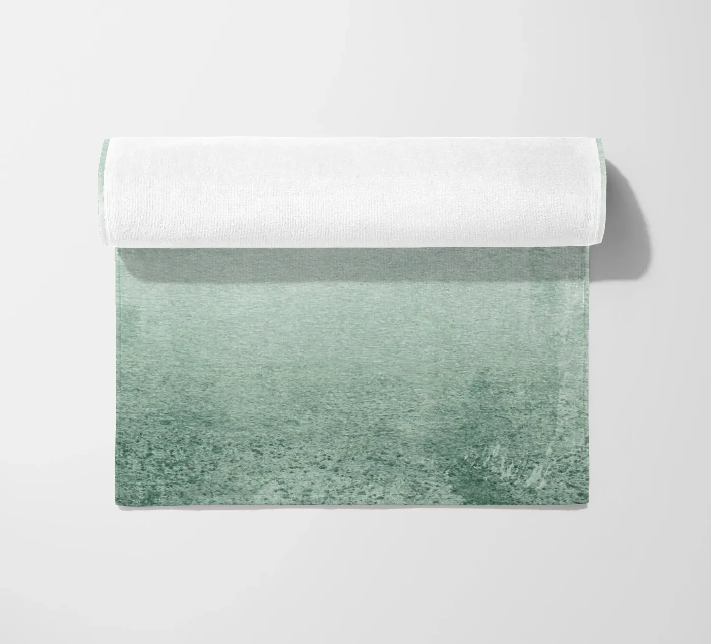 Fading Green Eucalyptus telo mare da Monika Strigel
