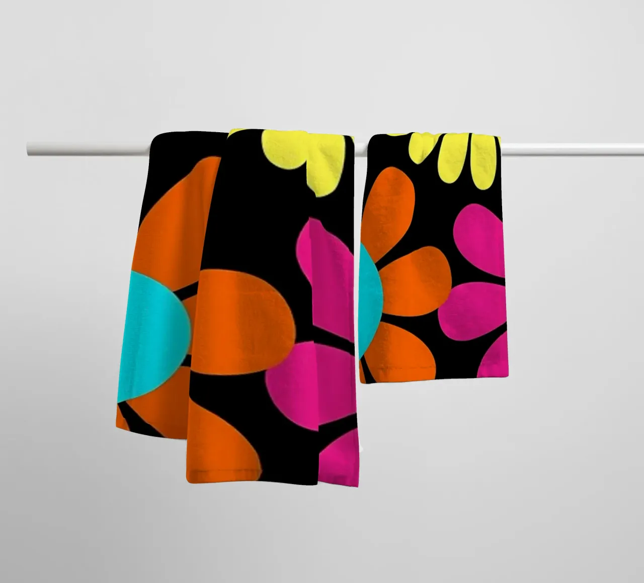Retro Gänseblümchen Flower Power Handtuch von diedrich