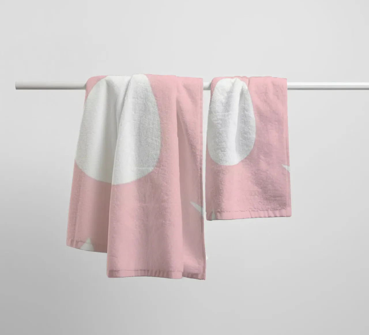Retro Daisy Flowers Blush towel by diedrich