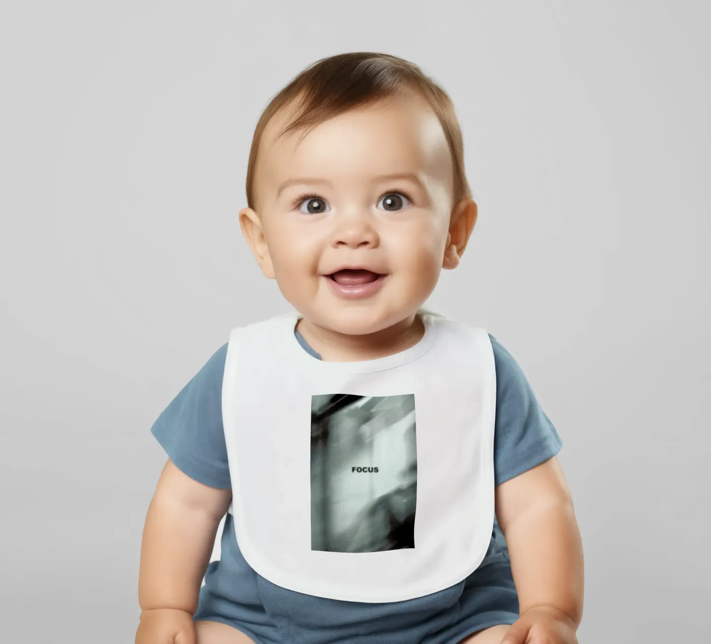 Focus bavoir de 121 Creatives