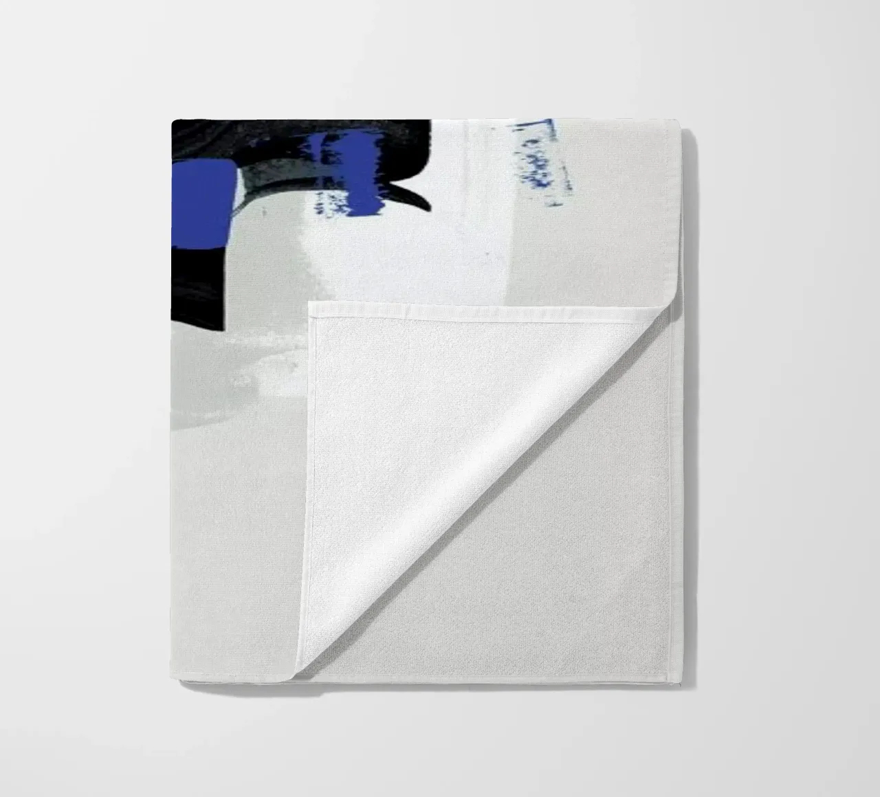 Patience beach towel by STUDIO LEEMO